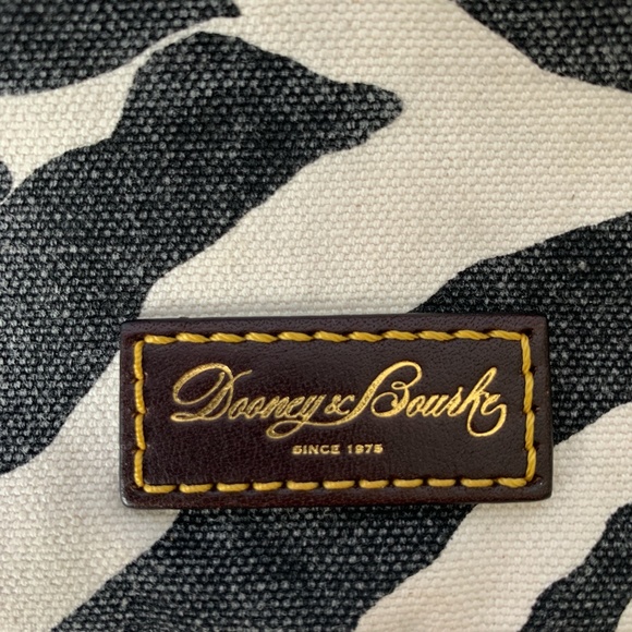 Dooney & Bourke Crossbody Purse (NWOT) - Picture 7 of 8